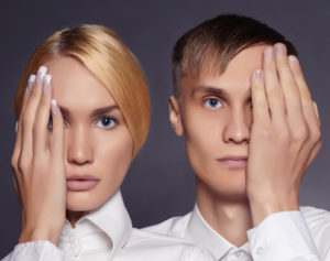 les contraires s'attirent